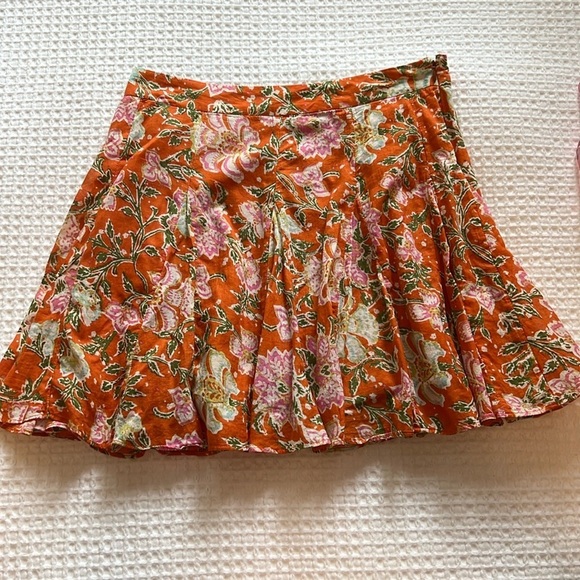 Free People Flowy Orange Floral Print Cotton Lined mini Skirt Size 6 - Picture 2 of 11